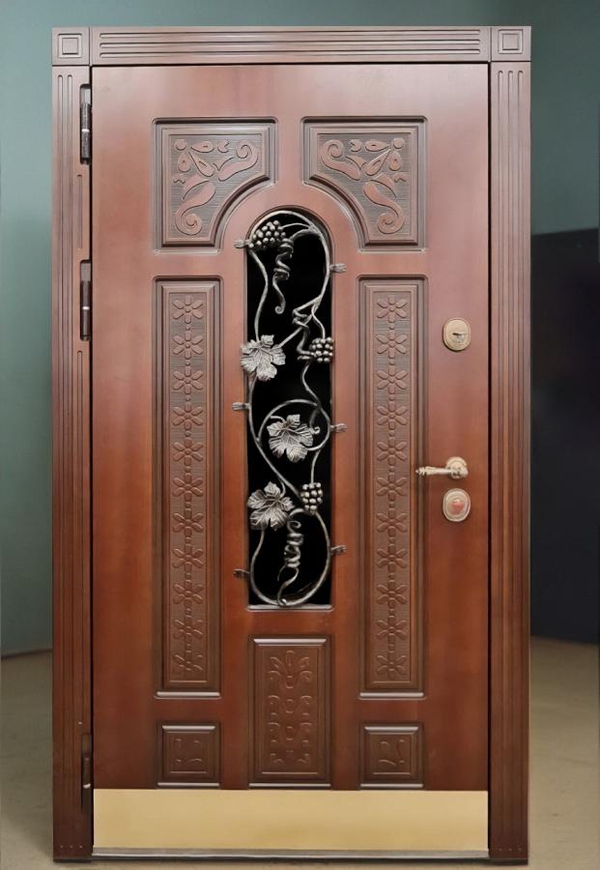 С ковкой виноград