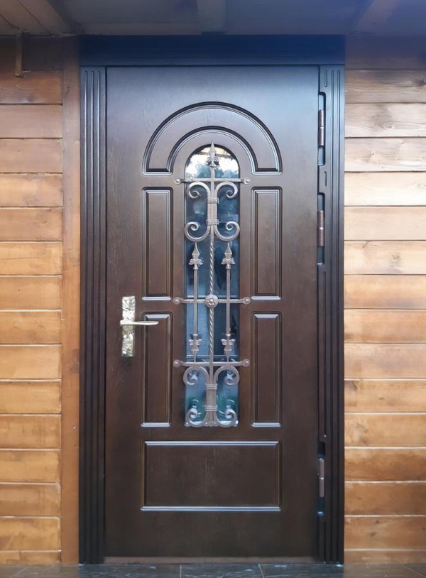 Уличная стальная дверь