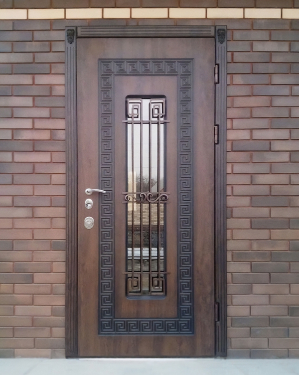 Теплая входная дверь