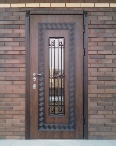 Теплая входная дверь