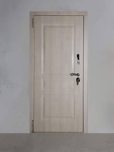 Дверь с отделкой МДФ