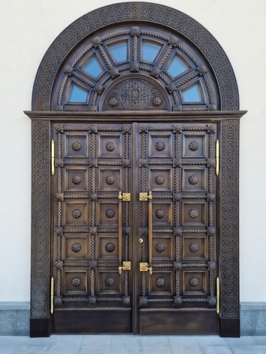 Эксклюзивная арочная дверь