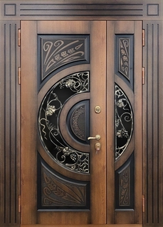 Полуторная термодверь с фигурным остеклением и ковкой «виноград» (отделка МДФ)